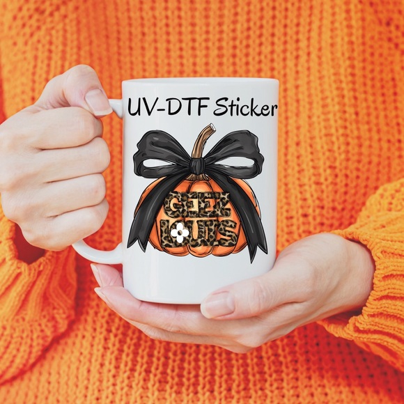 White Mug with Pumpkin Design - Picture 1 of 2